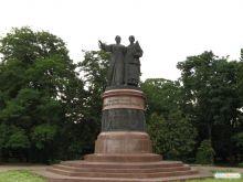 Памятник воссоединению Украины с Россией (Переяслав-Хмельницкий)