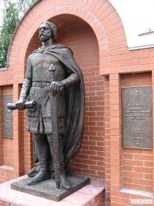 Памятный знак, сооруженный к 1100 летию летописного упоминания о Переяславе (907-2007 гг) (Переяслав-Хмельницкий)