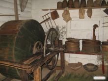 Интерьер хаты чинбаря (занимается выделкой кожи для обуви).
Музей народной архитектуры и быта Среднего Приднепровья.