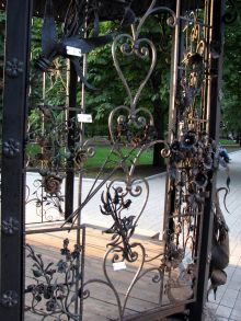 Фрагмент беседки влюбленных (Донецк и область)