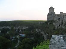 Обзор со стен крепости, внизу видна Крестовоздвиженская церковь