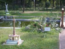 Монумент на берегу Днепра (Киев и область)