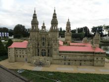 Собор Сантьяго Де Компостела, Испания. Построен на месте обнаружения мощей Св. Апостола Иакова. (Брюссель)