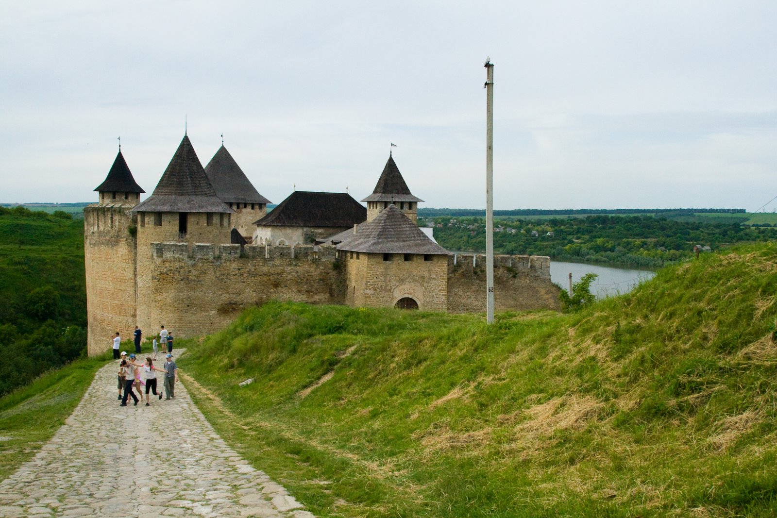 Фото достопримечательностей Хотина: По дороге к крепости