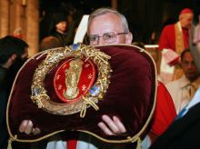 Терновый венец выносится на поклонение (Франция)