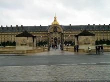 Дом Инвалидов. Вход со стороны музея Армии