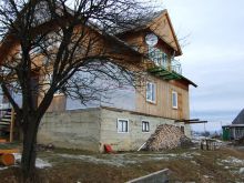 Примерно в таких домиках можно поселиться в Славском (Карпаты и Закарпатье)