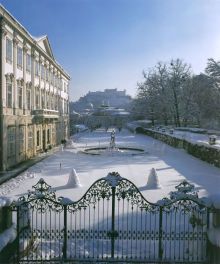 Парк Мирабель зимой (Австрия)