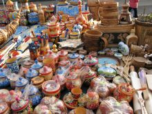 Сувениры в древнерусском духе на Торговой площади в Суздале (Золотое Кольцо России)