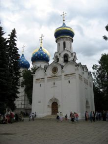 Духовская церковь, 1476 г. Ее "всполошной" колокол извещал защитников обители об опасности. (Золотое Кольцо России)