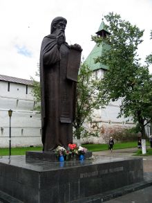 Памятник преподобному Сергию Радонежскому. (Золотое Кольцо России)