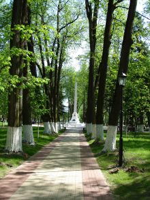 В парке Циолковского, обелиск (Европейская часть России)