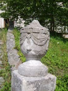 Скульптура возле замка (Львов и область)