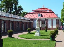 Дворец "Монплезир" (Санкт-Петербург и область)