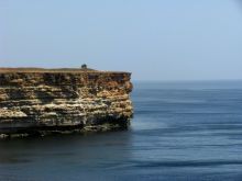 Такой крутой берег — хоть с разбегу прыгай! (Крым)