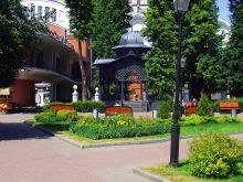В Московском саду "Эрмитаж". Вид на беседку (Москва и Подмосковье)