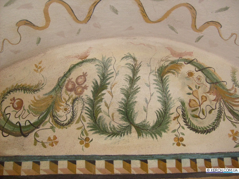 Фото достопримечательностей Крыма и ЮБК: Склеп Деметры. Живопись Боспорского царства первой половины I века нашей эры. 