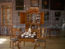 Внутри голландского домика. Много красивых вещей и посуды из керамики (Москва и Подмосковье)