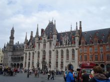 Рыночная площадь Гроте Маркт, ратуша. (Бельгия)