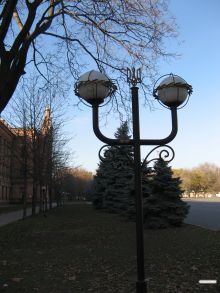 Фонарь на территории Одесского кадетского корпуса (Одесса и область)