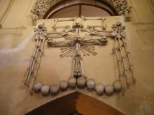 Чехия. Кутна Гора. Церковь-костница (Чехия)