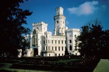 Замок Глубока-над-Влтавой в Чехии. Упоминается с 1285 года