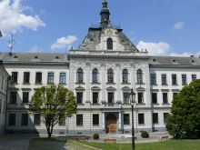 Кромержиж. Архиепископская гимназия (Чехия)