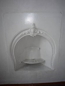 В интерьерах Педагогического университета еще сохранились остатки каминов в стенах (Чернигов и область)