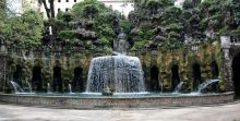 Фонтан в Villa D'Este в Тиволи (Италия)