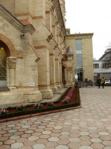 Внутренний «лютеранский» двор Кирхи просто, но красиво оформлен