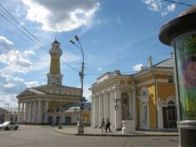 Кострома. Здания на центральной площади (Золотое Кольцо России)