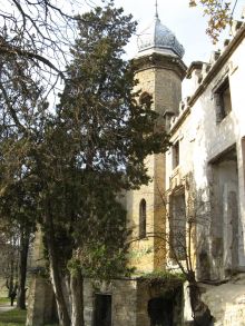 Башня-минарет. Сверху есть балкончик (Одесса и область)