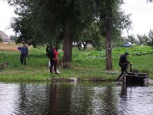 Вот и группа аквалангистов. Это специалисты по подводной археологии. (Киев и область)