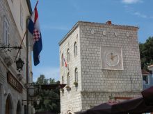 Хорватский остров Крк. Строения старого города на острове (Хорватия)