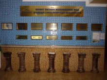 Бювет минеральных вод в санатории. Обратите внимание - есть краник с вином :) (Карпаты и Закарпатье)