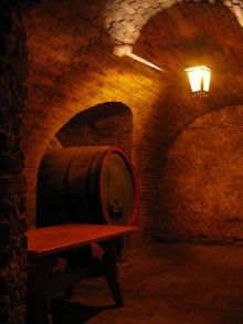 Подземные хода под старой частью Ярослава. Некоторые из-за обвалов засыпаны, а некоторые превращены в туристические маршруты (Польша)