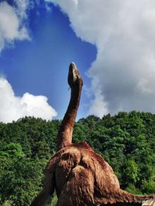 В юрапарке Балтува представлено более 70 видов динозавров (Польша)