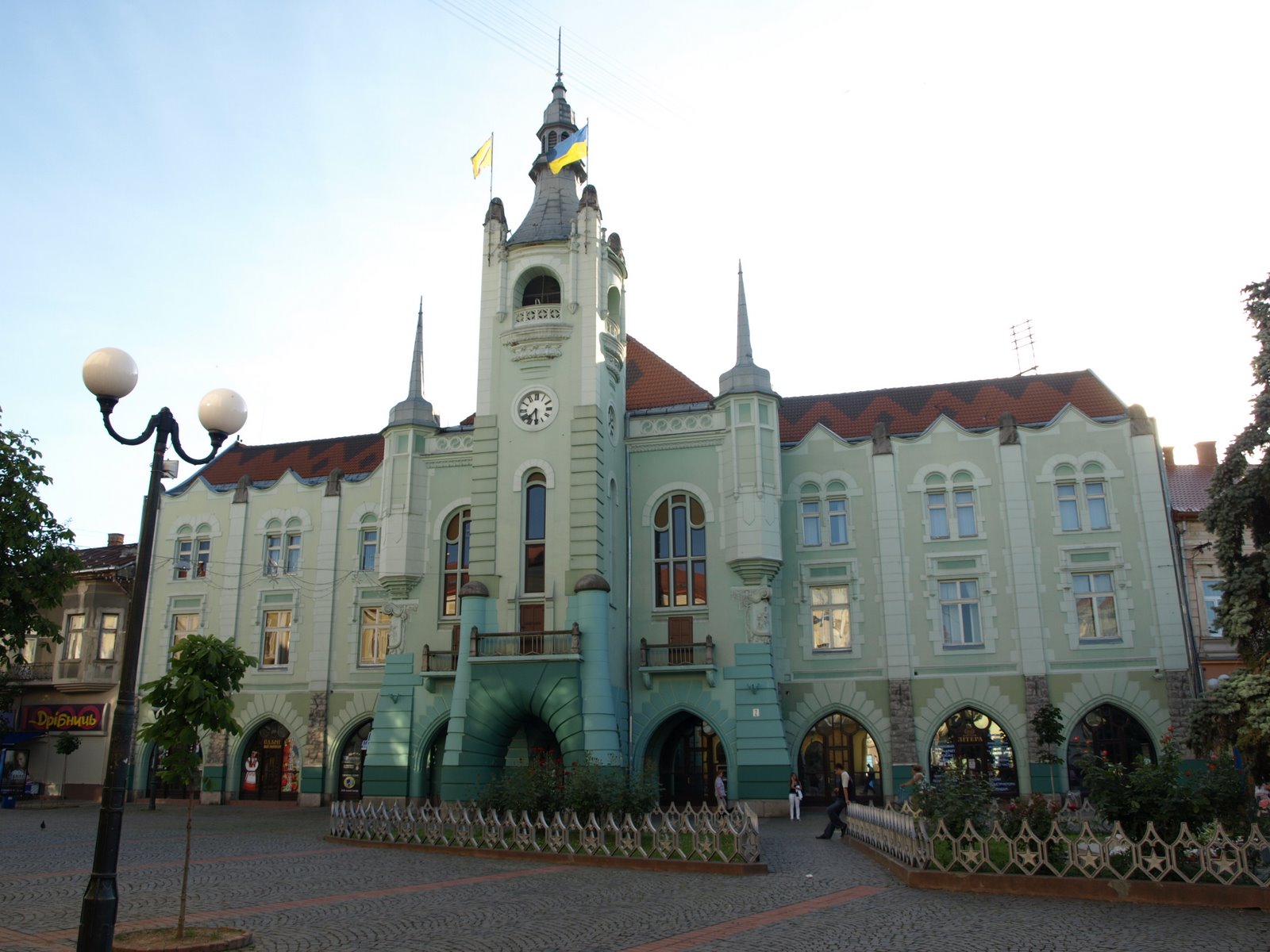 Фото достопримечательностей Карпат и Закарпатья: Мукачево. Городская ратуша