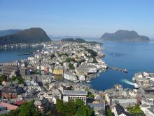 Вид на Олессун с высокой горы (Страны Скандинавии)