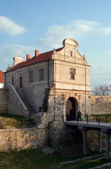 Въездная башня с главными воротами (Тернополь и область)