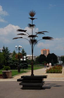 Пальма Мерцалова в начале бульвара Пушкина