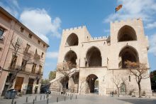 Ворота Торрес де Серрано (Испания)