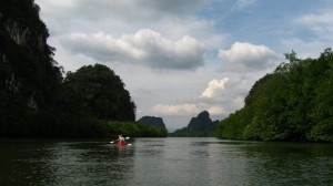 Прогулка на каяке по живописной местности Краби (Тайланд)