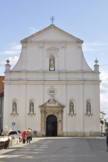 Нео-готическая церковь Св. Екатерины в Загребе (Хорватия)