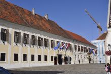 Президентский дворец. Здание называется "Бански-Двори" (Хорватия)