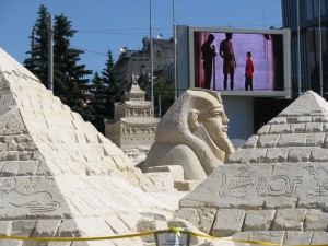 Фестиваль песочных скульптур. Традиционно проводится в Харькове каждое лето (Харьков и область)