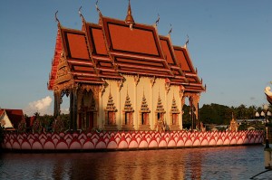 Необычная пагода (Тайланд)