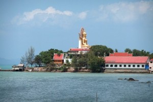 Статуя Будды. Вид с пирса (Тайланд)