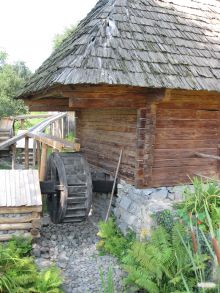 Водяная мельница в Музее народной архитектуры и быта в Ужгороде (Ужгород)