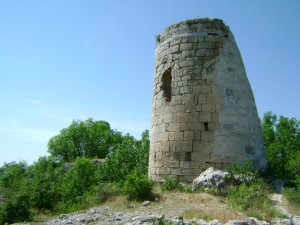 Башня Сюйреньской крепости (Крым)